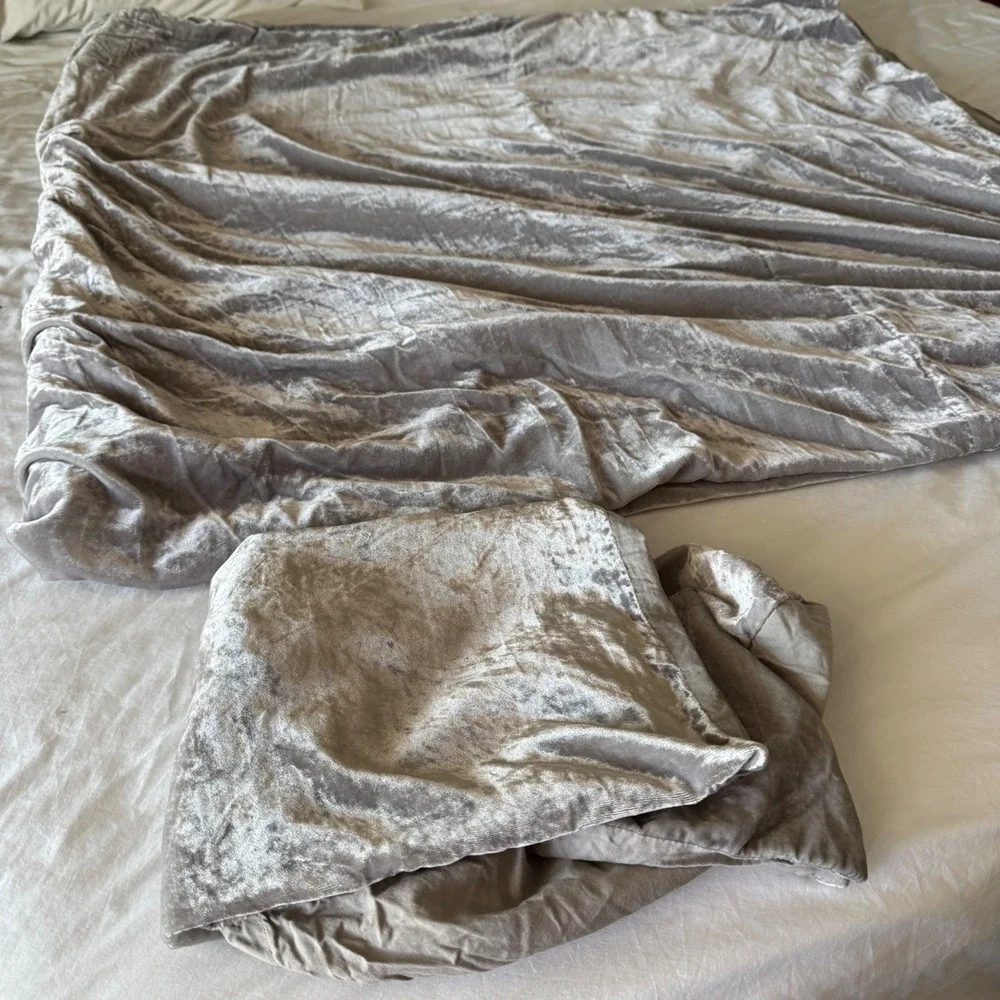 West Elm Duvet Cover Set Full Queen Silver Crushed Velvet Shimmer 1 pillow sham